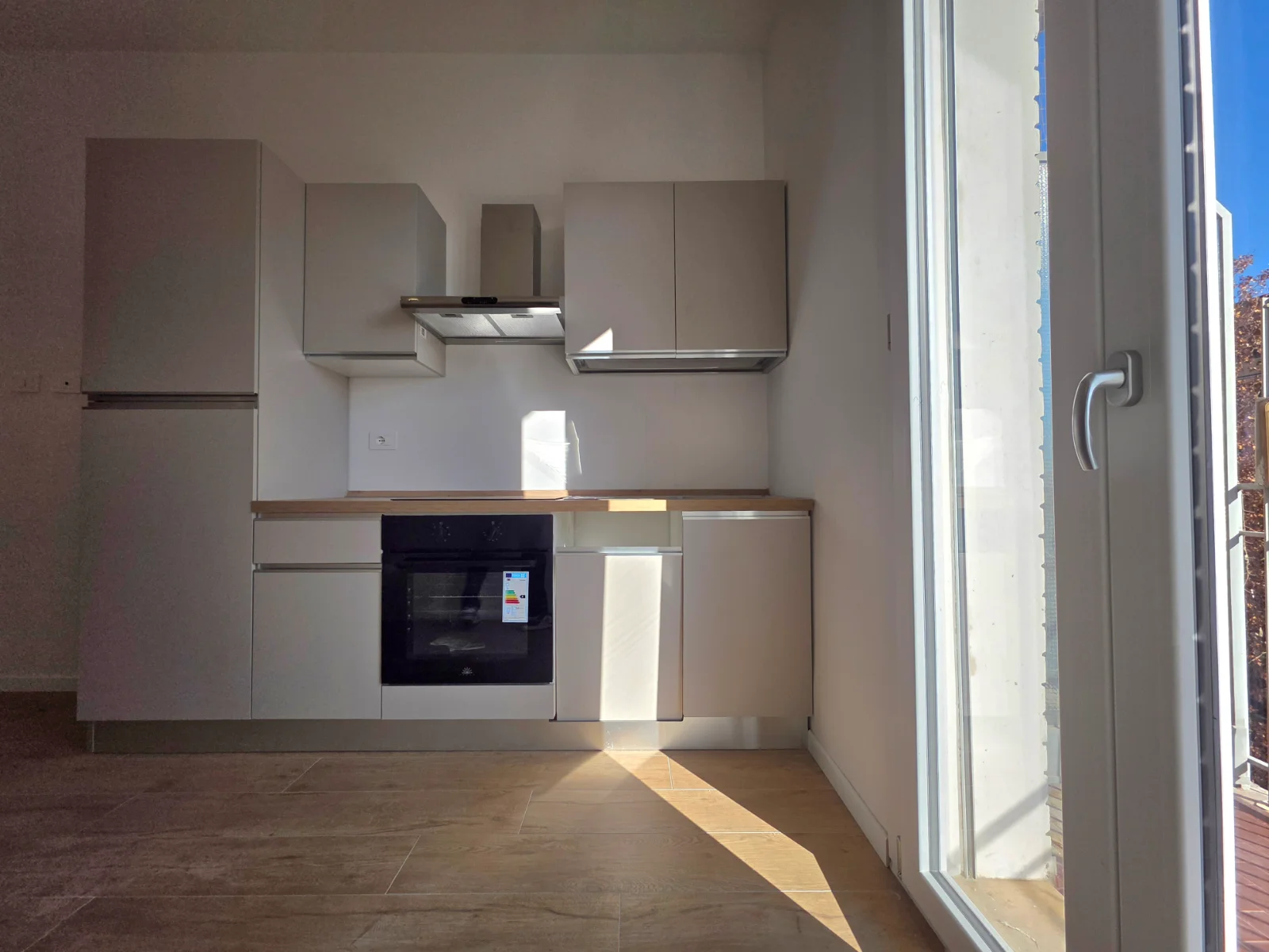 Immagine 2 - Bilocale completamente ristrutturato in zona murri